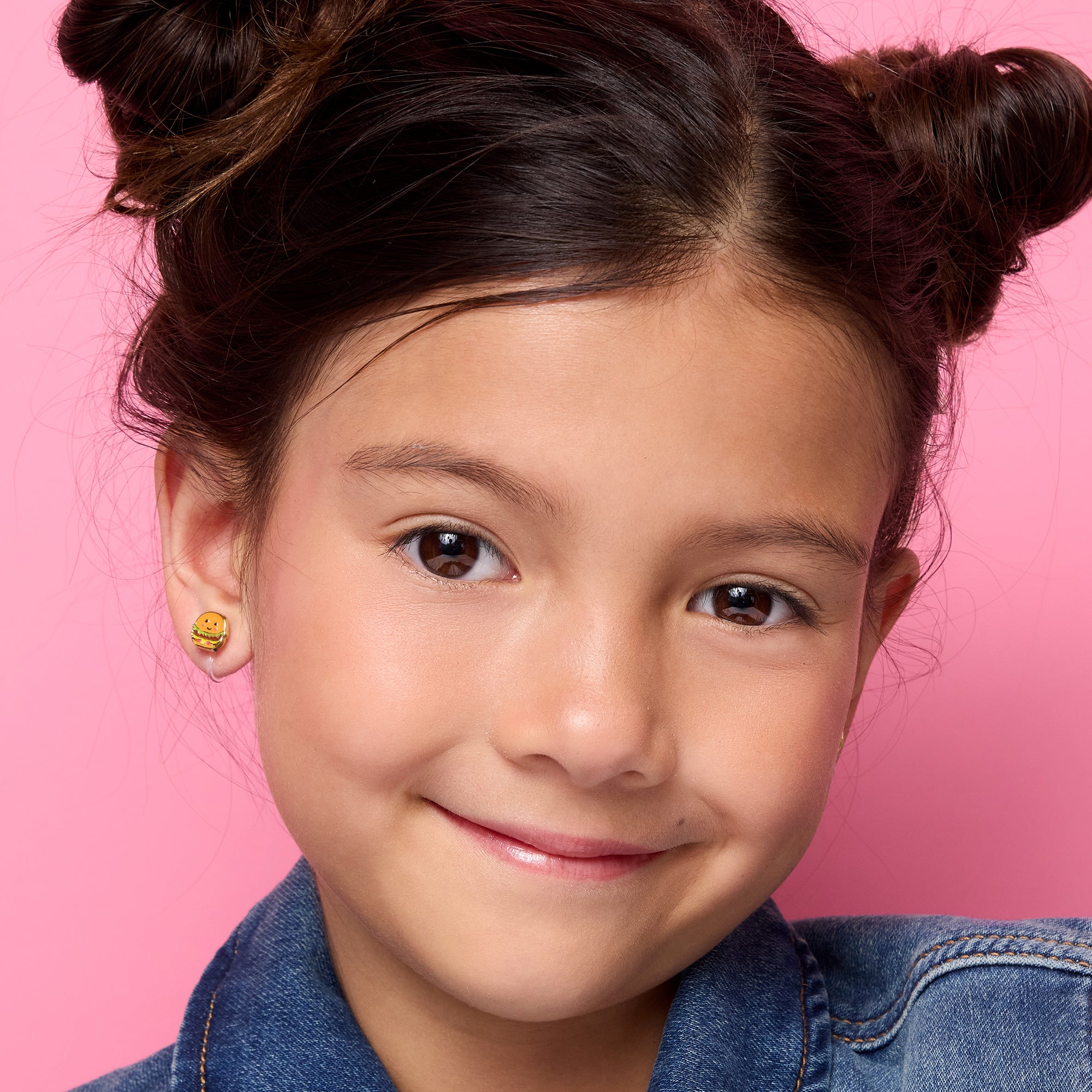 J523sC_girl-nation-earrings-burger-babe-clip-on-worn-girl-1_1.jpg