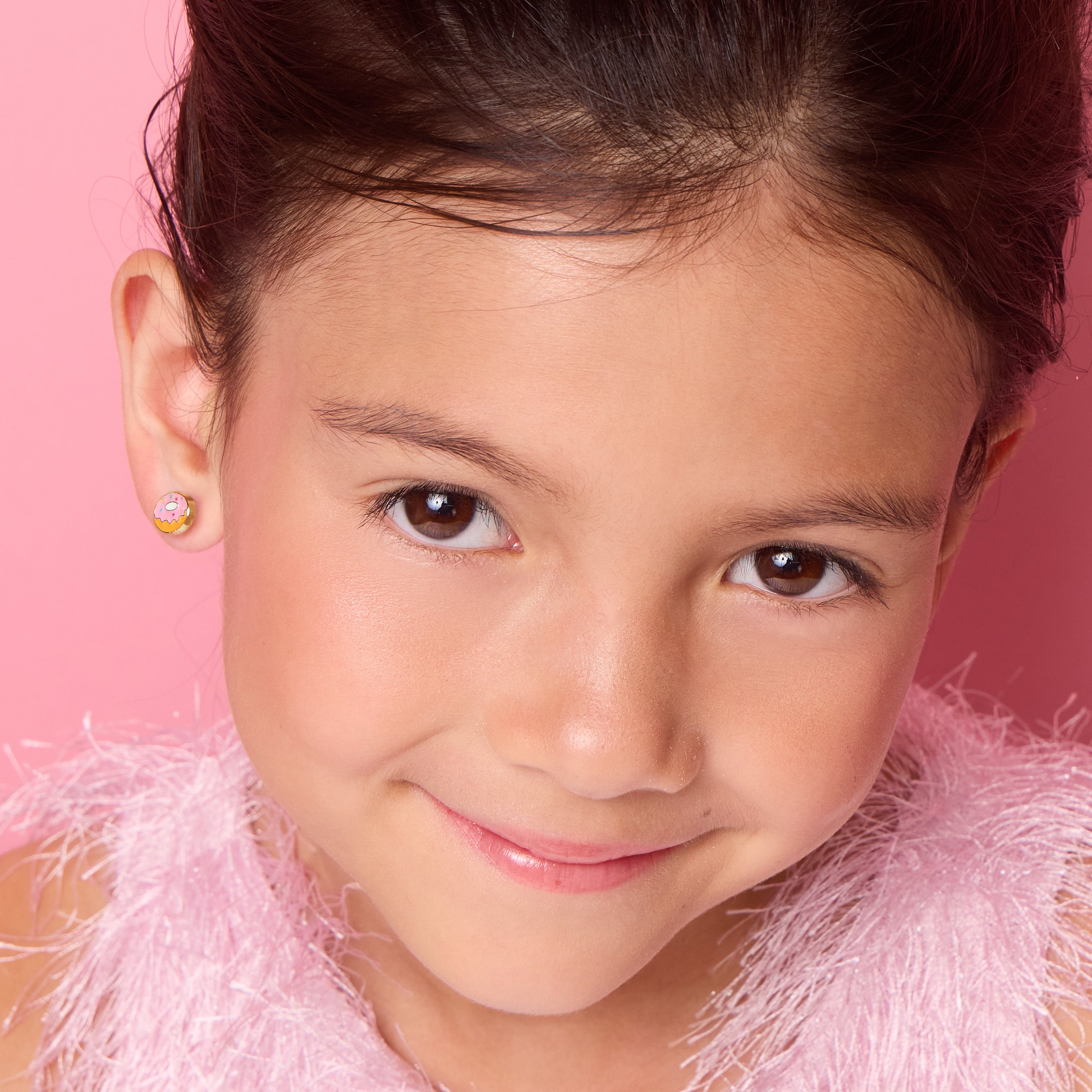 J561s05_girl-nation-earrings-very-berry-donut-cutie-studs-worn-girl-1_1.jpg